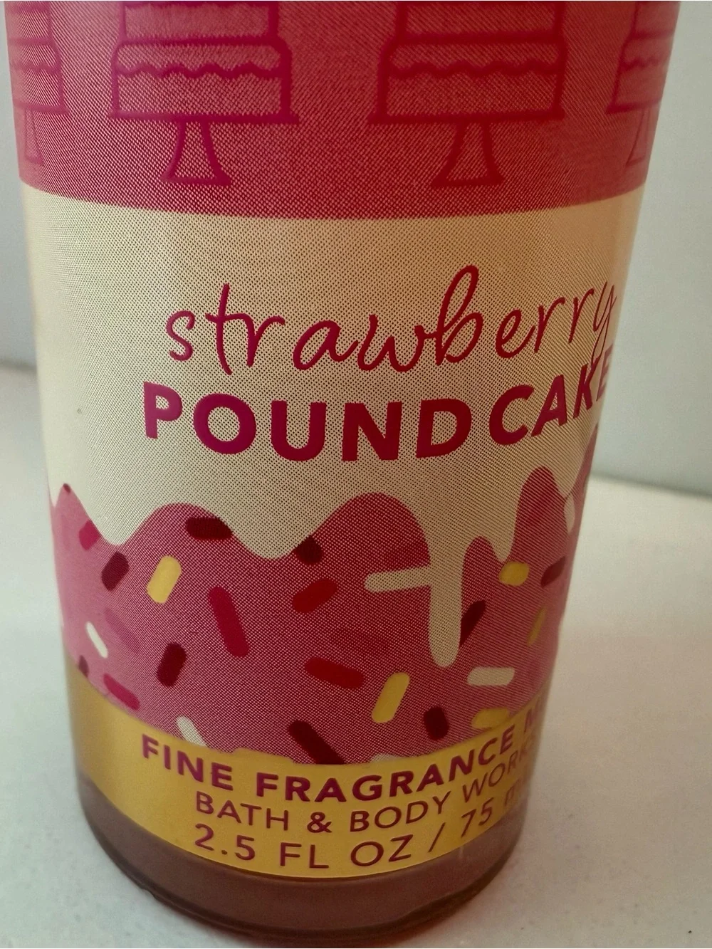 Bath & Body Works Strawberry Pound Cake Fine Fragrance Mist - 2.5 FL Oz